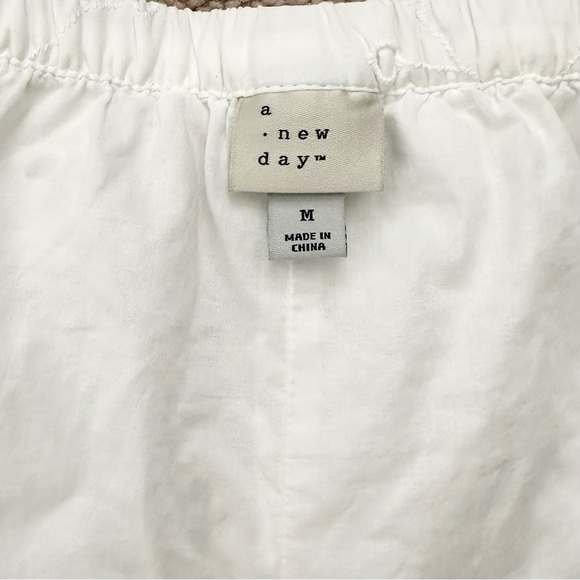 White Eyelet Boxer Scalloped Shorts - High Rise Pull On Elastic Waistband Shorts - Picture 11 of 13